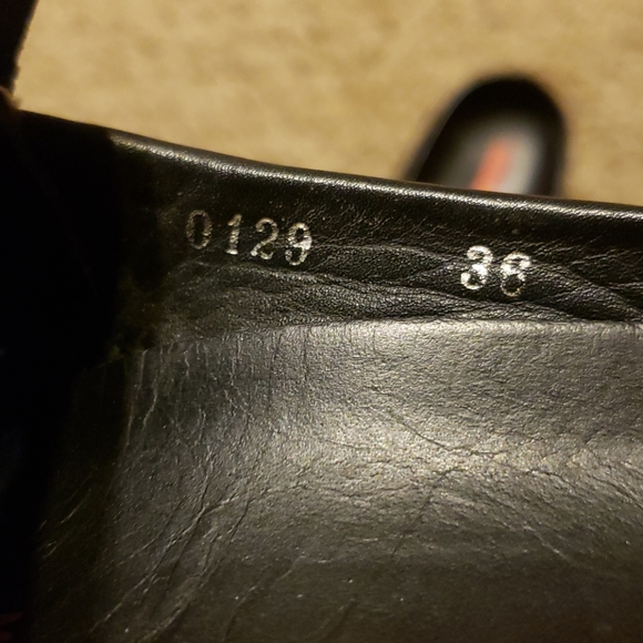Prada shoes Authentic - Picture 8 of 9